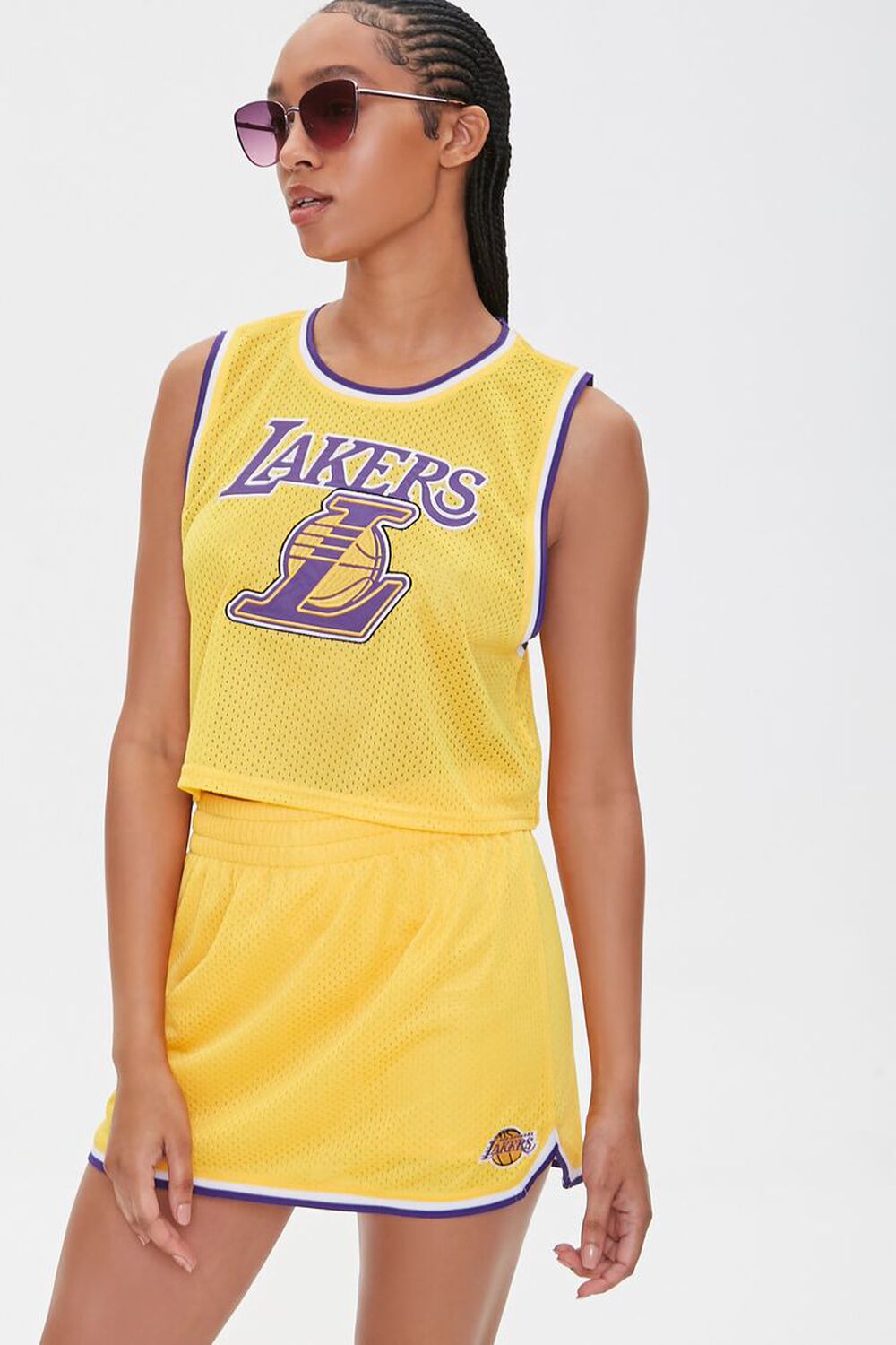24th Birthday Idea! Lakers Jersey! Forever 21 chunky heels