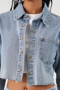 LIGHT DENIM Frayed Cropped Denim Shirt, image 5