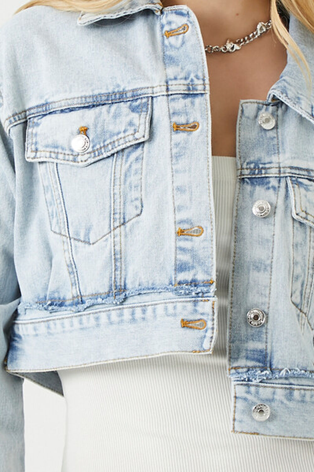 Q2 Cropped Denim Trucker Jacket