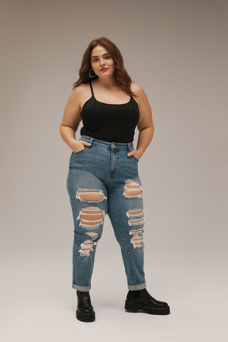 Styling Plus Size Boyfriend Jeans
