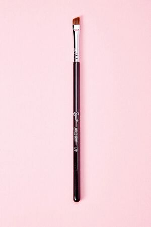 Sigma Beauty Mini Shader - Lid Brush - Pink (E56)