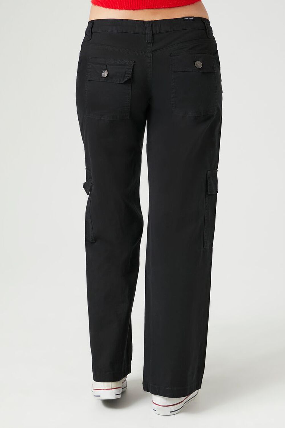 BLACK LOW-WAISTED STRAIGHT CARGO PANTS