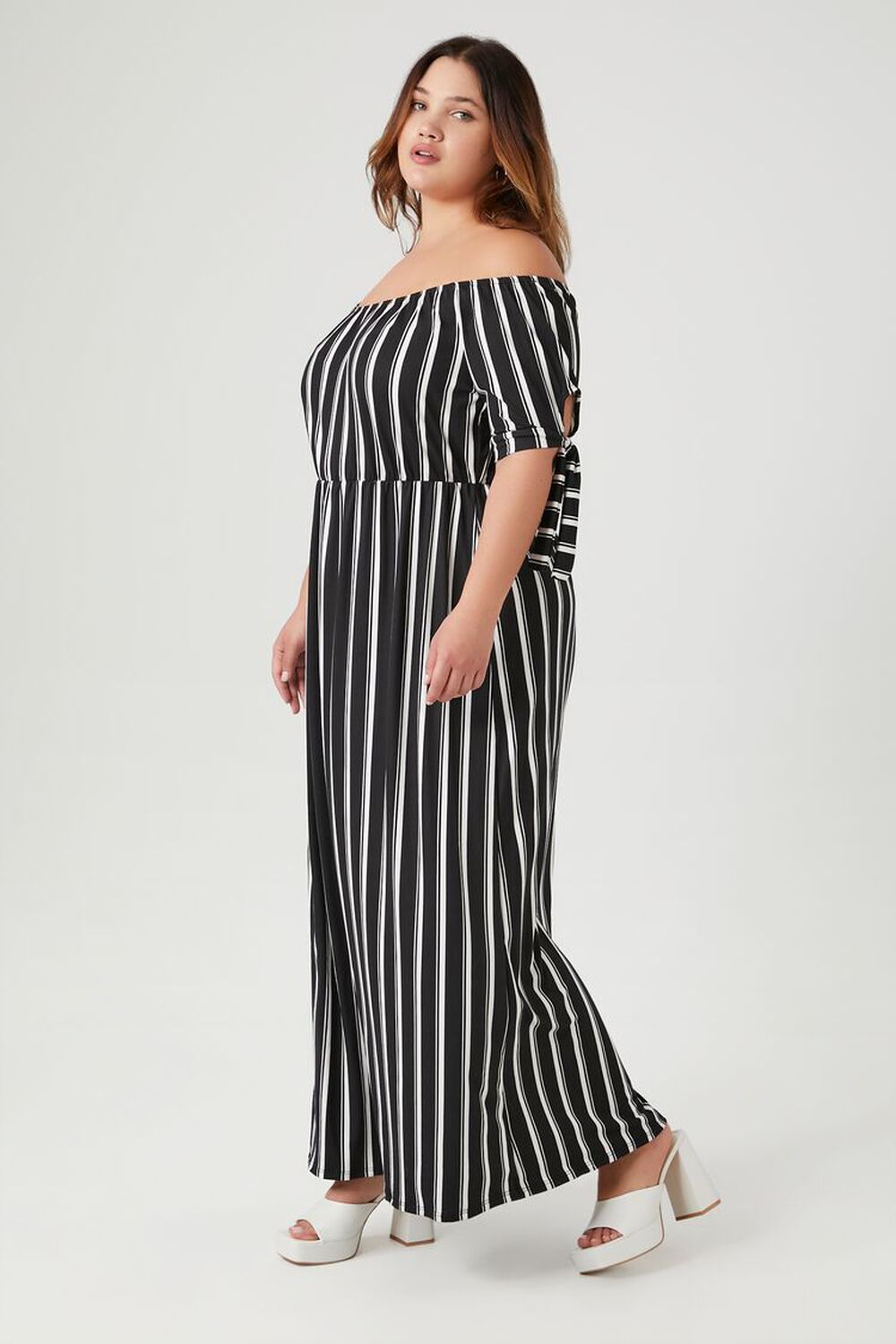 Plus Size Frill Heart Striped Half Sleeve Dress – SASSYARA