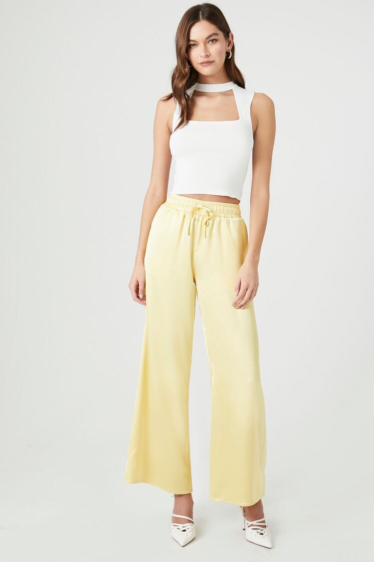 FOREVER 21 Women Cream-Coloured Solid Mid-Rise Bootcut Trousers Price in  India, Full Specifications & Offers | DTashion.com