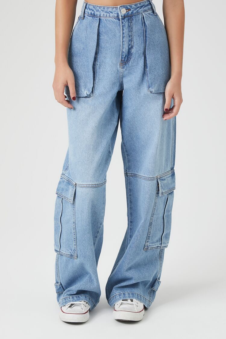 Wide-Leg Cargo Jeans